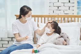 아이의 입이나 손, 발에 물집이? 수족구병